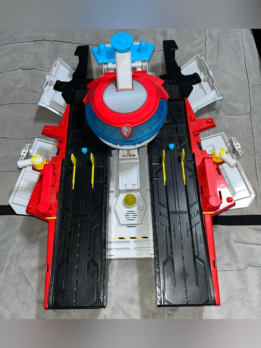 PAW Patrol The Mighty Movie Aircraft Carrier HQ - EXCELLENT CONDITION